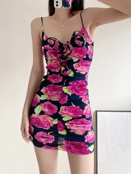 Moteriška suknelė su apykakle Retro ranka atspausdintos rožės 2024 Naujas plisuotas tamprus plonas seksualus paketas Klubo trumpas moteriškas elegantiškas aukštos kokybės
